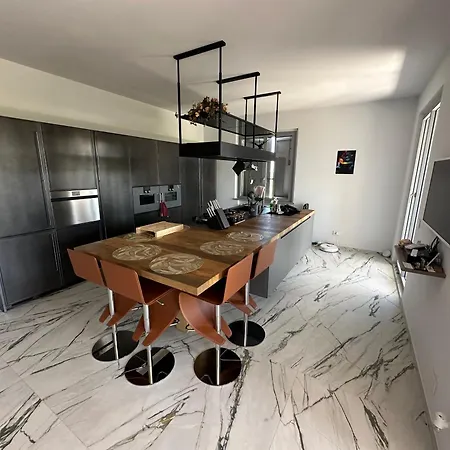 Alberto & Ilaria Apartment